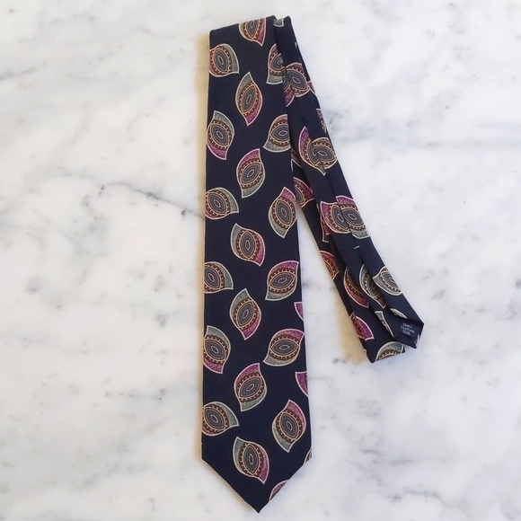 NWOT. Clubfellow 100% Italian Silk Tie with Multicolor Design Patterns. - Picture 2 of 5